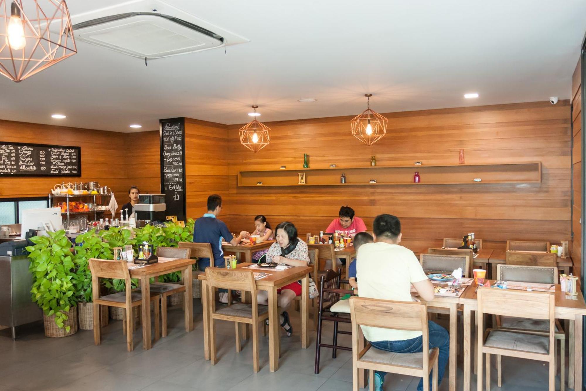Cmor By Recall Hotels Sha Extra Plus Chiang Mai Extérieur photo